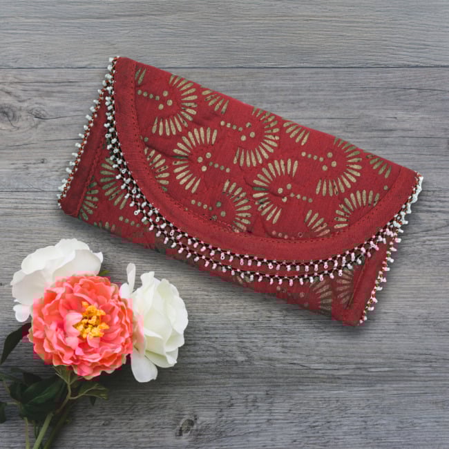 3 Fold Handmade Purse Cotton, Sponge & Bid Work Small Red with Design (PVTG)